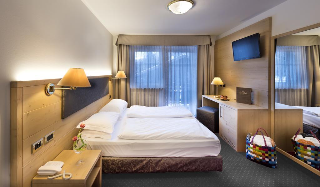 Hotel La Perla Canazei Extérieur photo