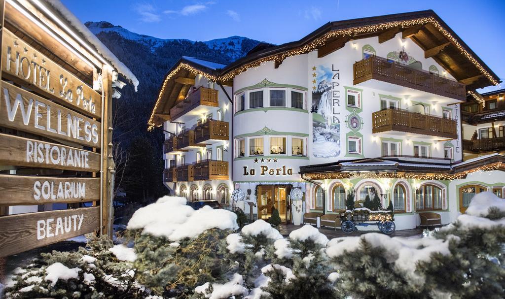 Hotel La Perla Canazei Extérieur photo