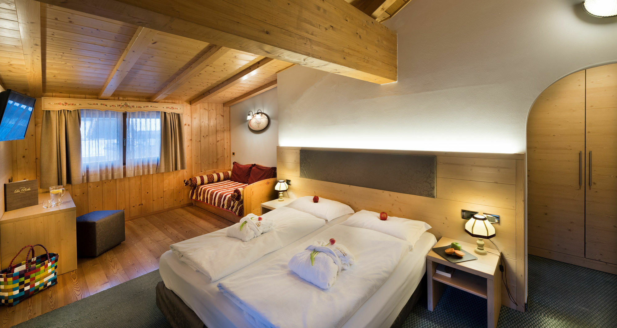 Hotel La Perla Canazei Extérieur photo